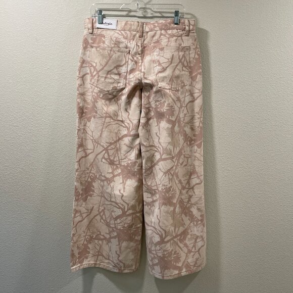 REFRAIN (NWT) Mid-rise Wide Leg Pink Camo/Outdoor Print Jeans, Ivory/Pink - 9/29 - Picture 2 of 9